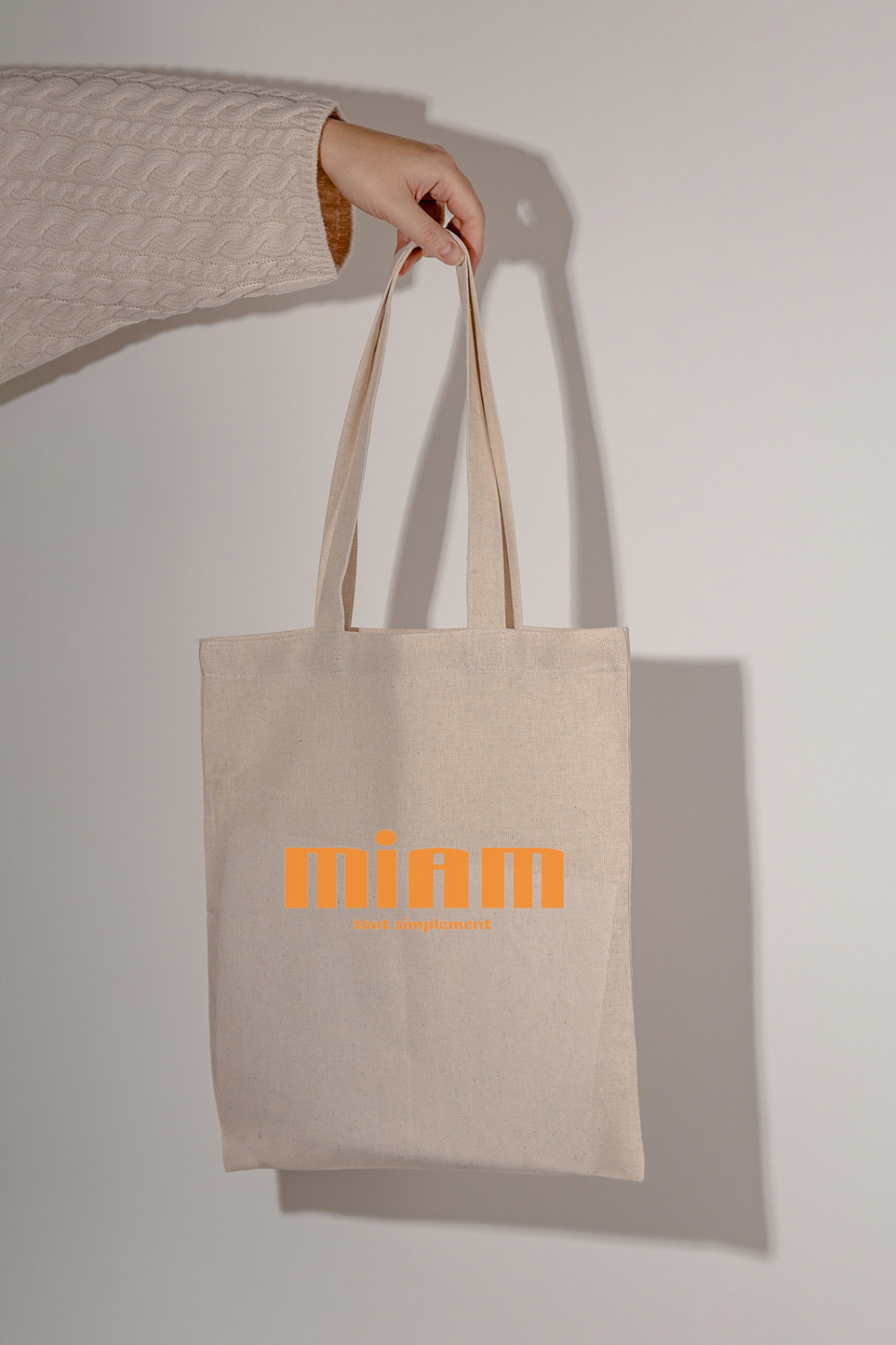Tote bag